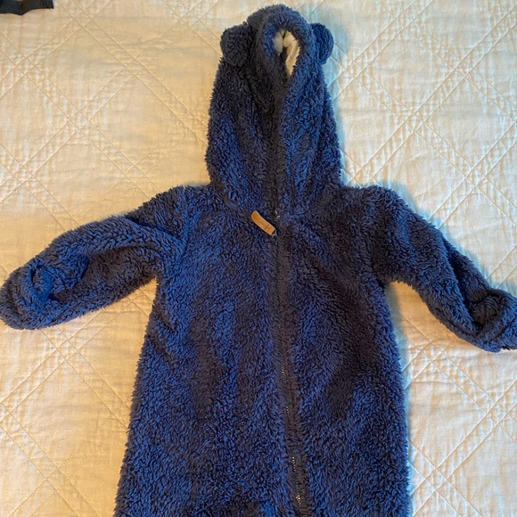 Carters Sherpa Pram - navy with teddy bear liner in hood - Picture 3 of 4